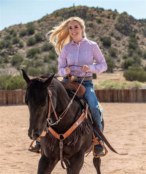 Amberley snyder - Amberley Snyder was born in January of 1991 in southern California. At the age of three, Amberley began riding lessons and developed and unyielding passion for horses. Her family moved to Utah in 1998, where Amberley began her rodeo career. Amberley was raised in a competitive family with five siblings.